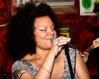 Bethany Saint Smith & the Gun Show